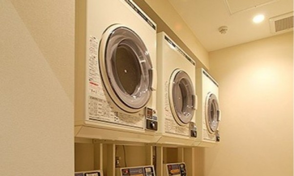 Coin-operated laundry
