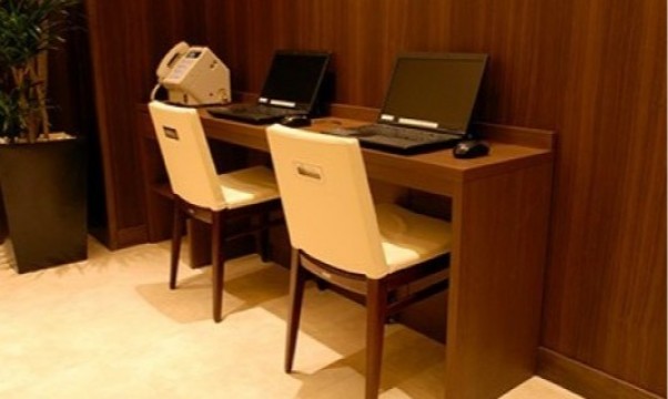 Lobby and Internet Corner